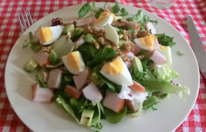 noten-avocado-salade